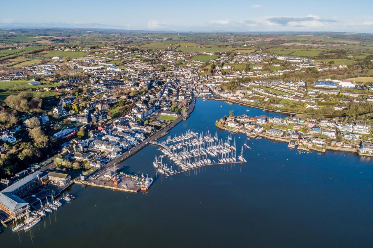 Four Winds,Kinsale Town,Exquisite Holiday Homes,Sleeps 26 Kültér fotó